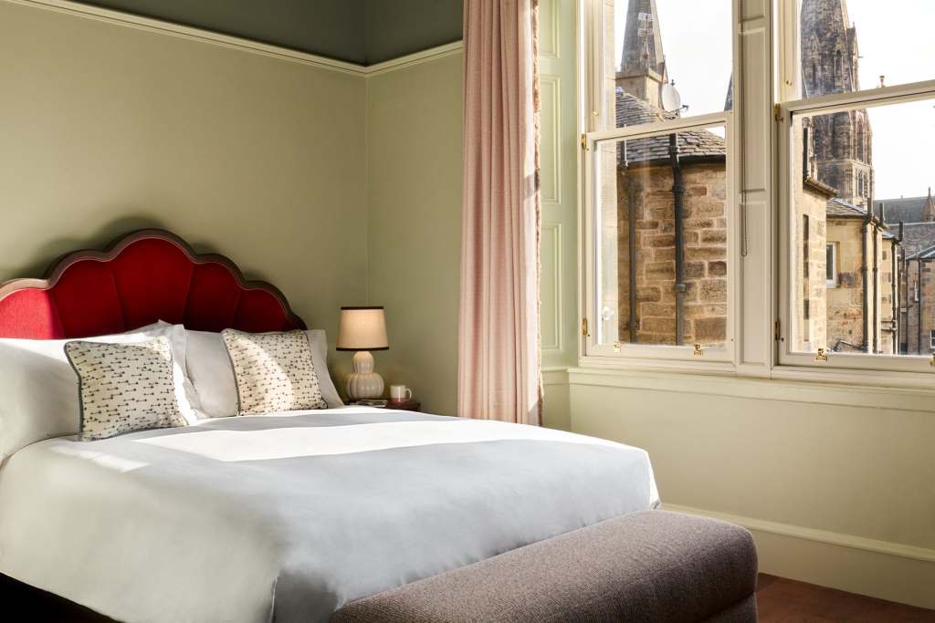 Cosy Up at the Hoxton Edinburgh