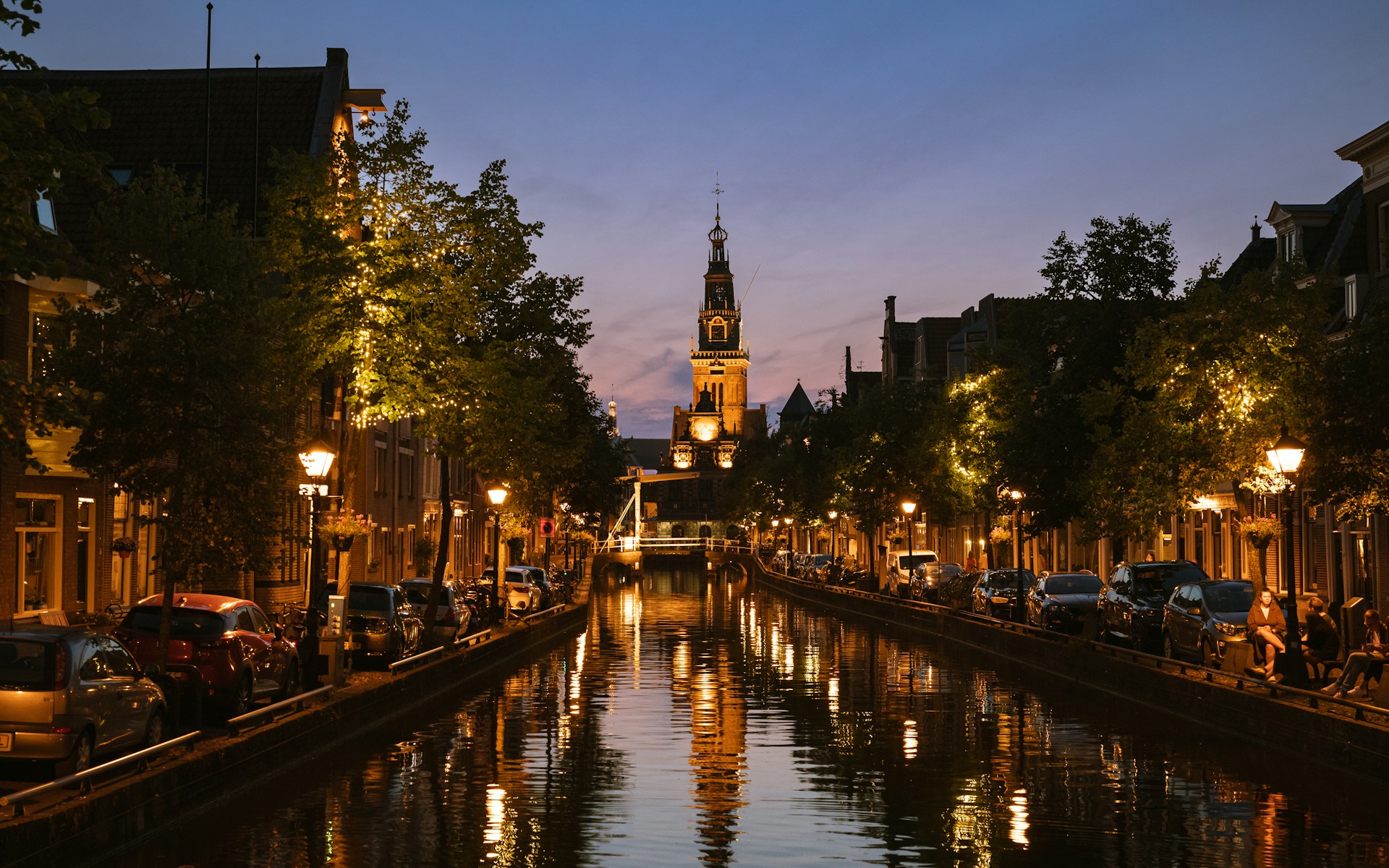 Alkmaar-Netherlands-job-vermeulen-C-oqcyBmZN0-unsplash