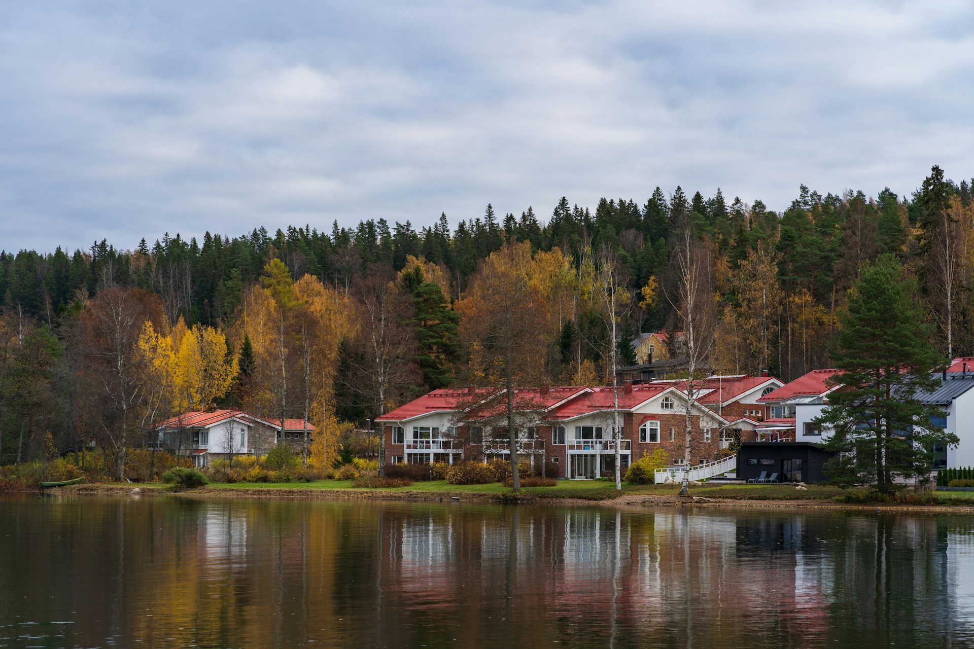 Lahti-Finland-jim-tran-6BTwvMWvOrA-unsplash
