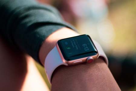 5 Best Premium Apple Watch Band Styles For Traveling
