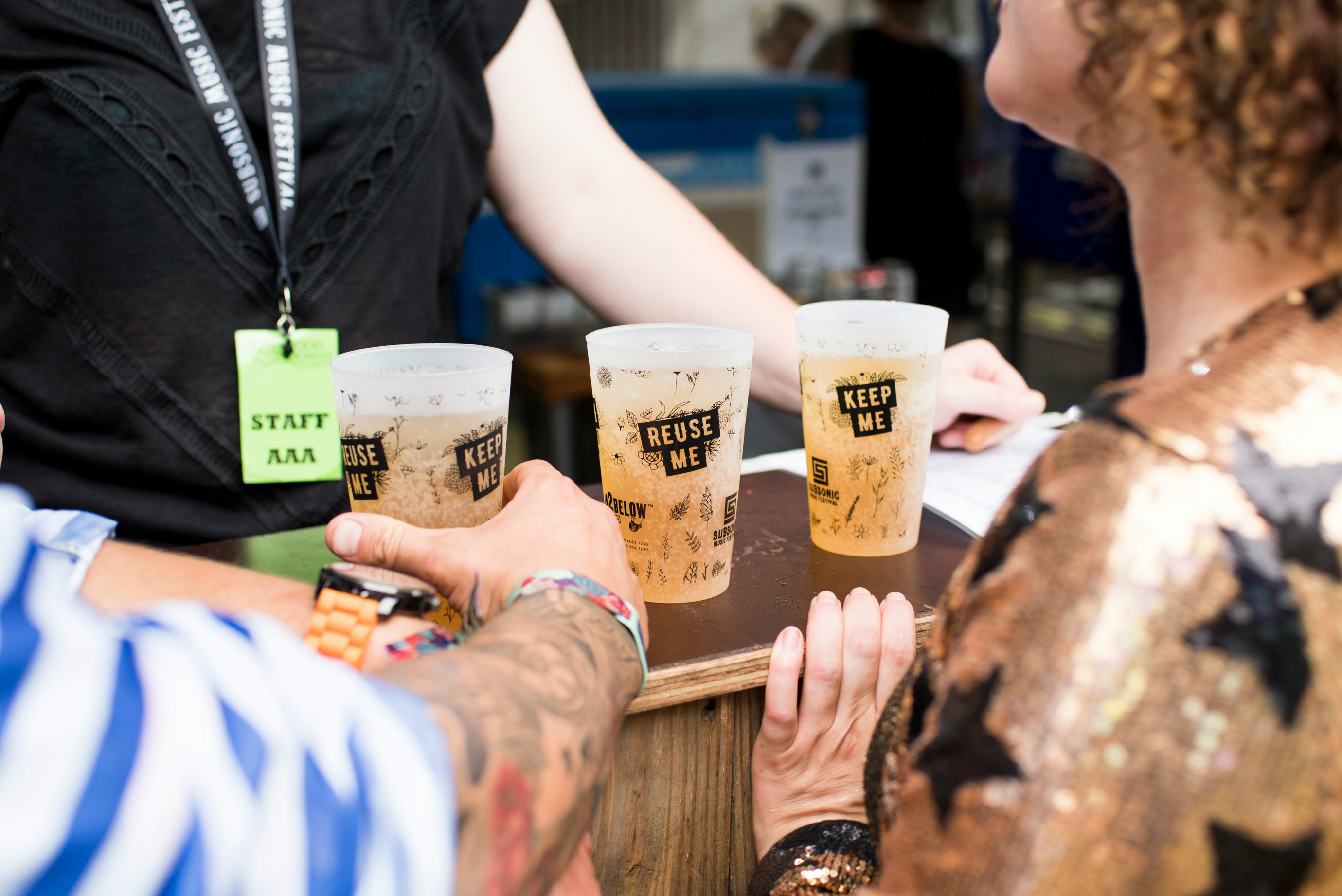 beer-festival-globelet-reusable-dsp8uHRlS6c-unsplash