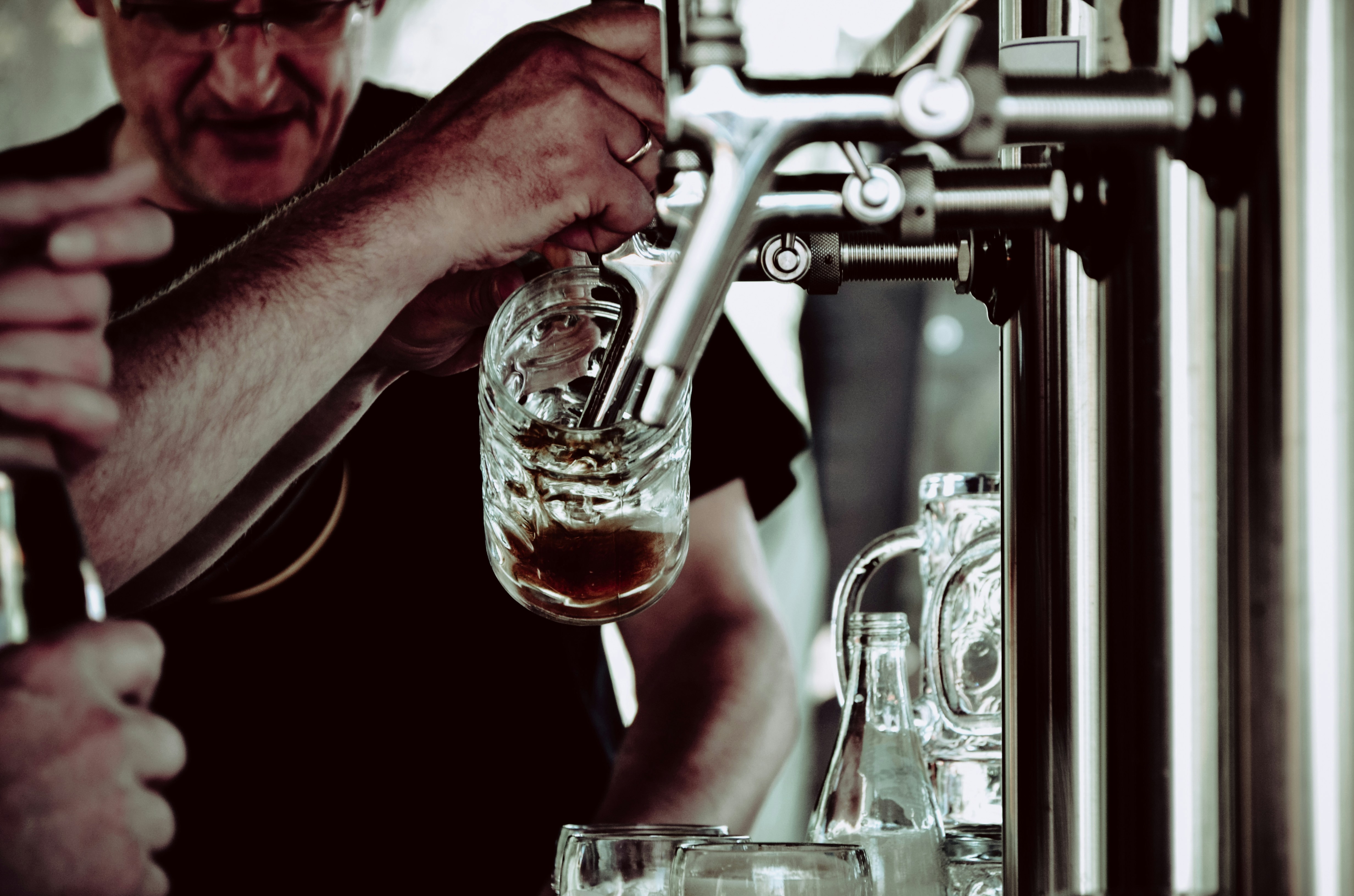 beer-julian-hochgesang-Oxv71umrSgI-unsplash