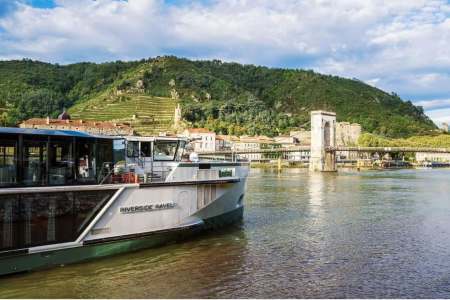 Why River Cruises Are Becoming a Popular Alternative to Traditional Holidays