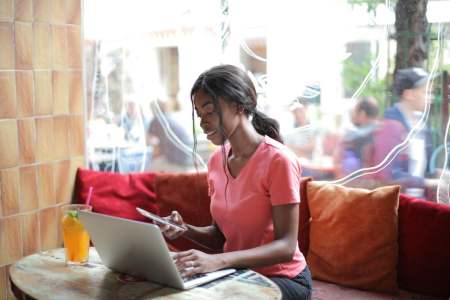 How to Use Public Wi‑Fi Safely on City Breaks