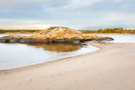 A Practical Naturist Guide to Nude Beaches in Sweden