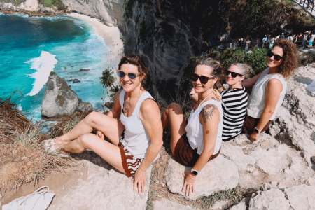 The Over-40 Traveller’s Guide to Staying Connected Abroad