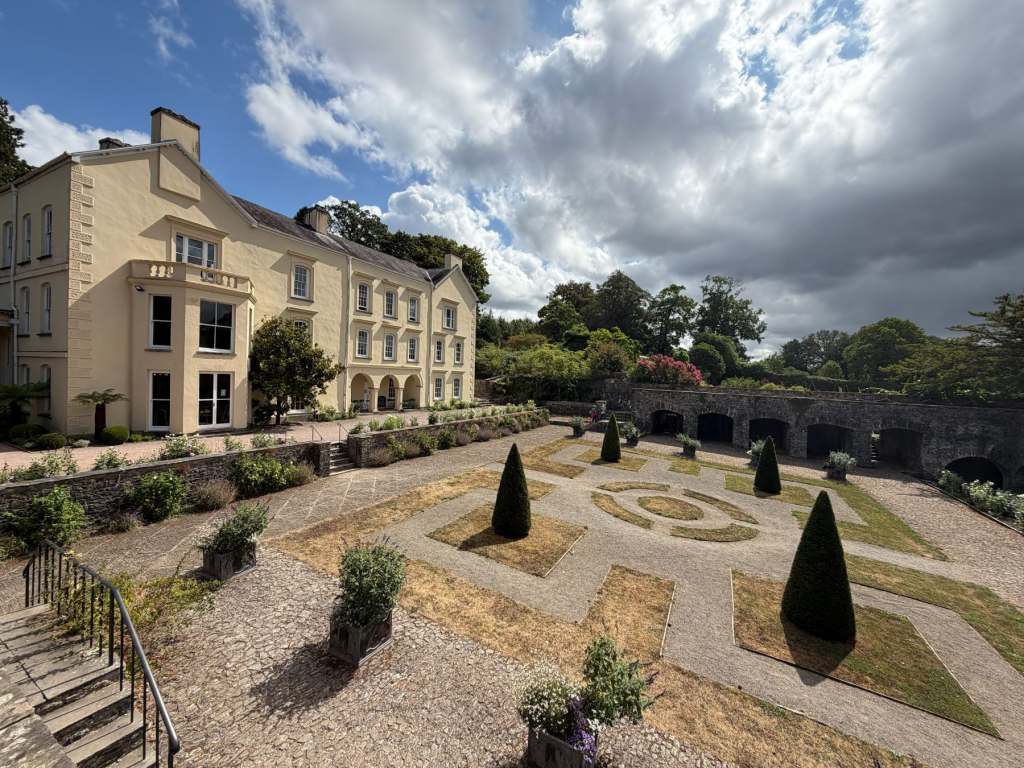 Aberglassney Gardens