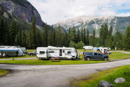 How to Live Full Time in an RV: An Expert’s Guide